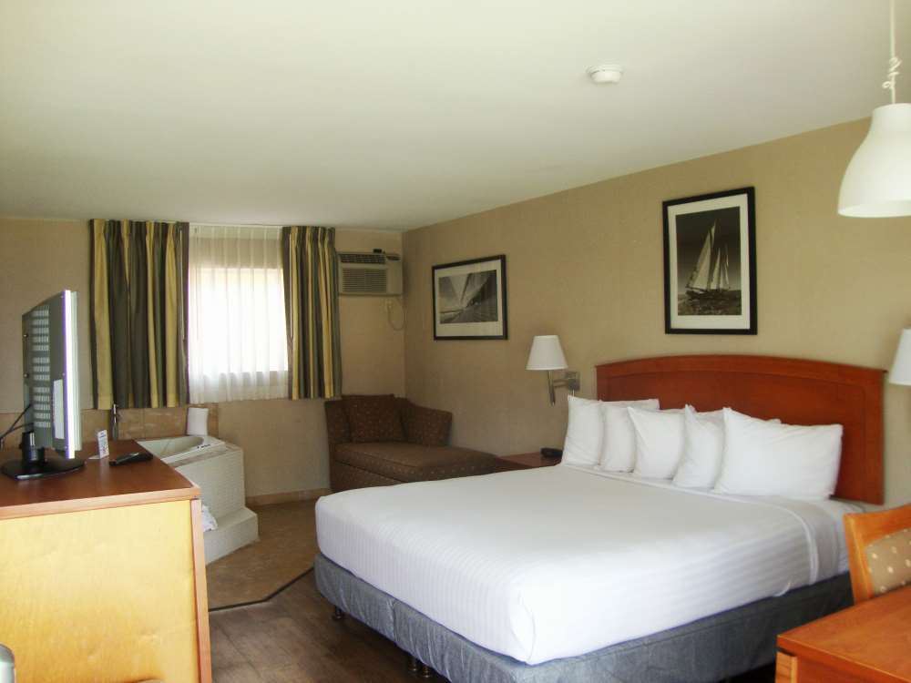 Vagabond Inn Oxnard Room photo